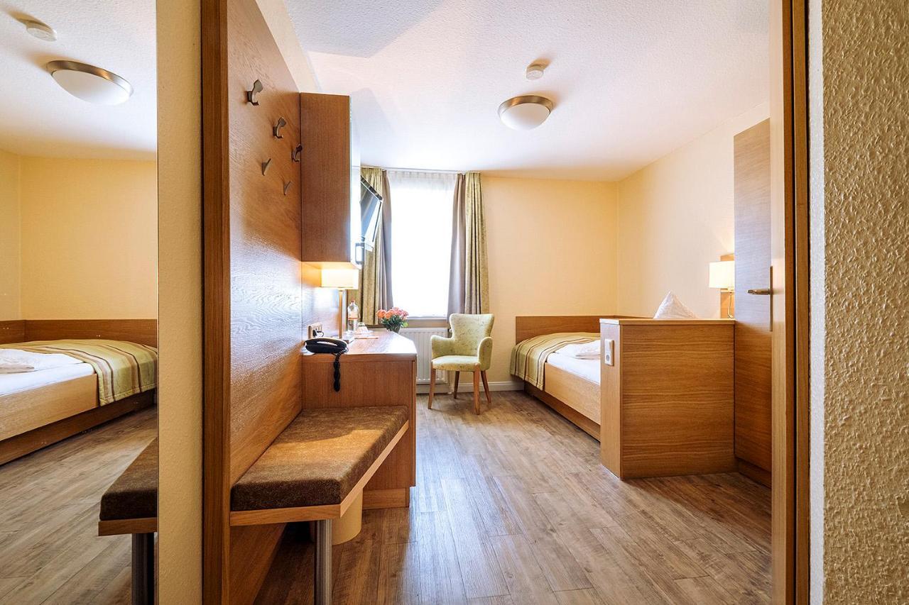 Hotel Neuwarft Altbau 다게불 외부 사진