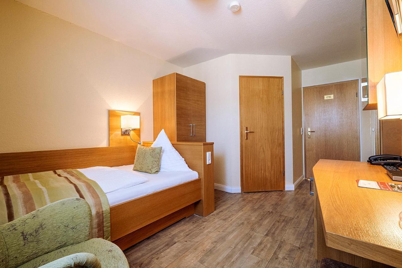 Hotel Neuwarft Altbau 다게불 외부 사진