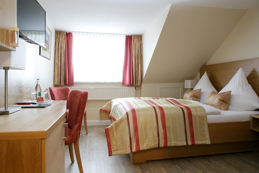 Hotel Neuwarft Altbau 다게불 객실 사진